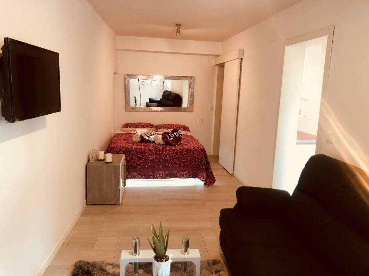 Apartment In Sol Мадрид Экстерьер фото